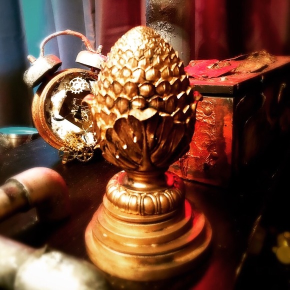 Baluster table decor - Picture 1 of 1